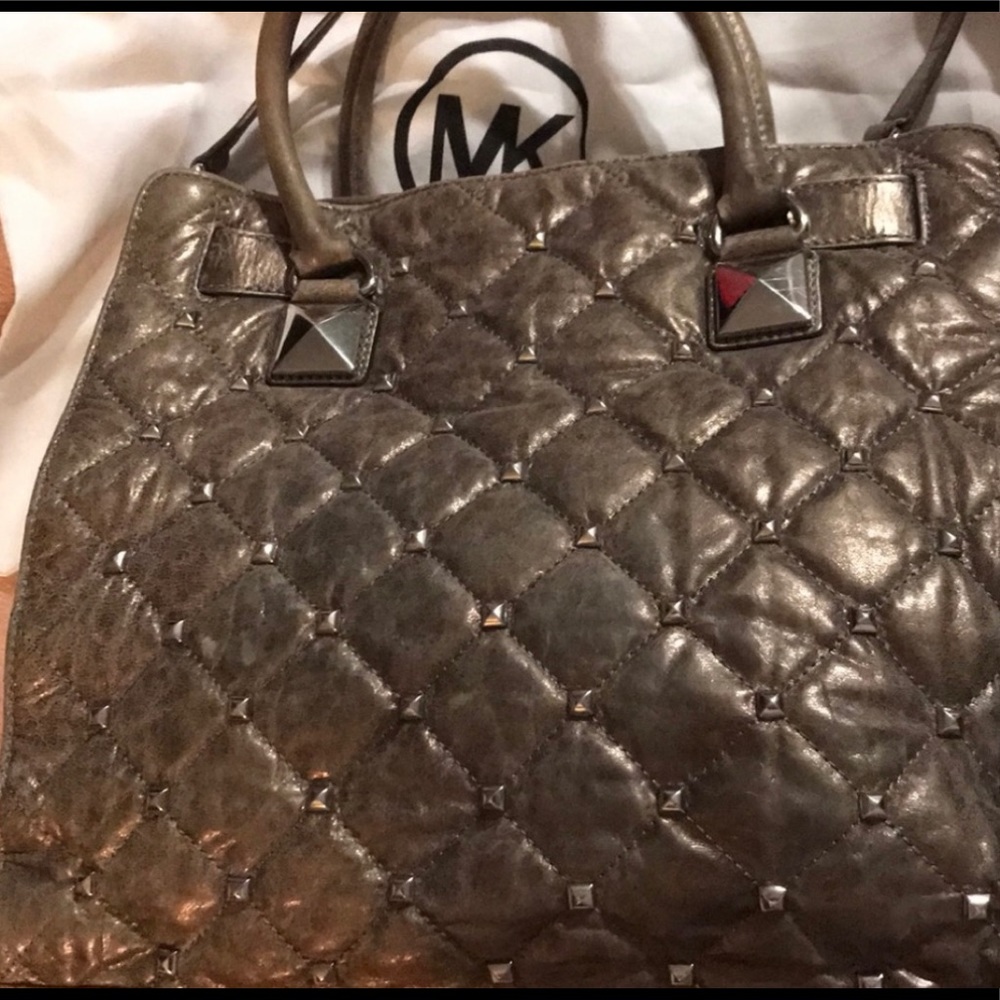 Michael Kors Purse With Mk On It